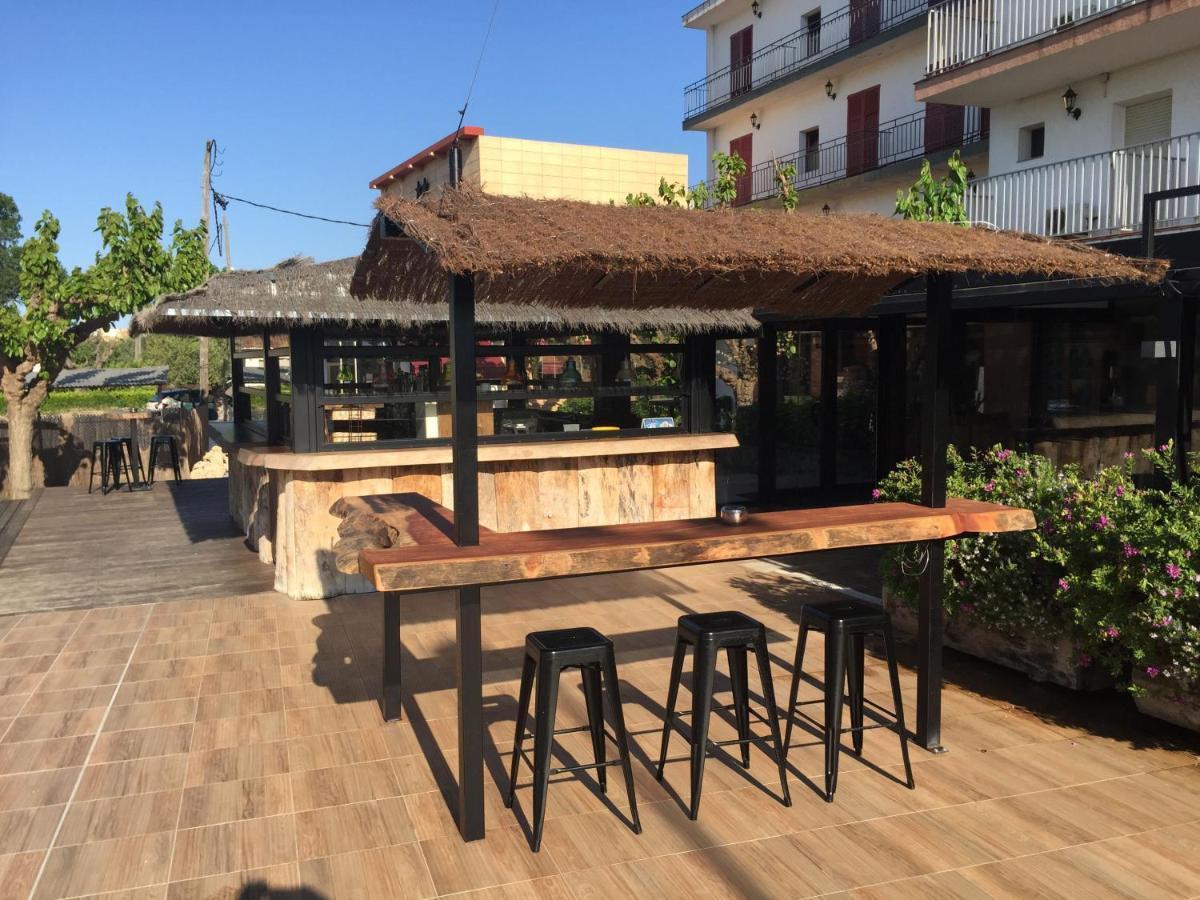 Hostal Solfina Palafolls Buitenkant foto