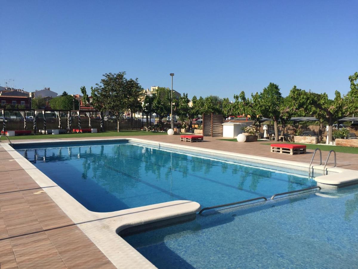 Hostal Solfina Palafolls Buitenkant foto