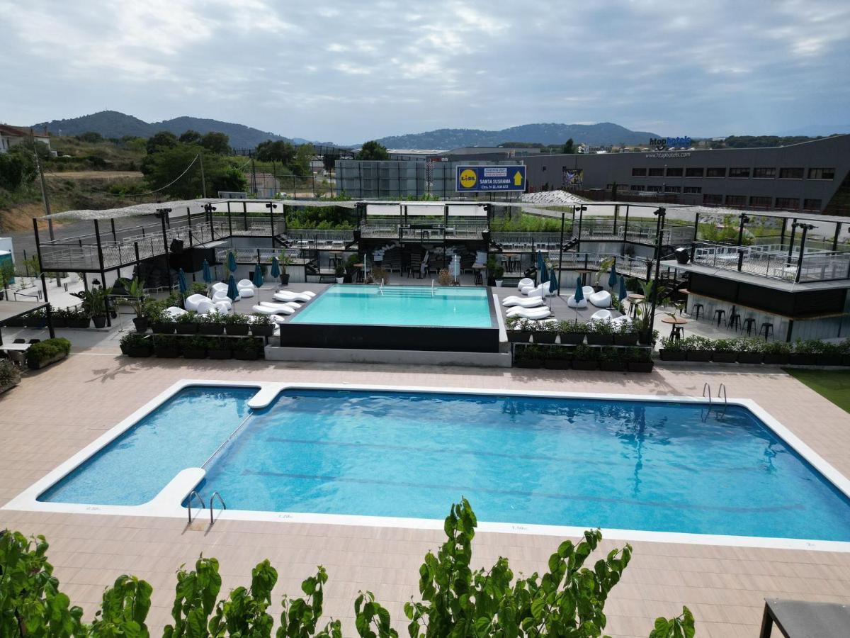 Hostal Solfina Palafolls Buitenkant foto