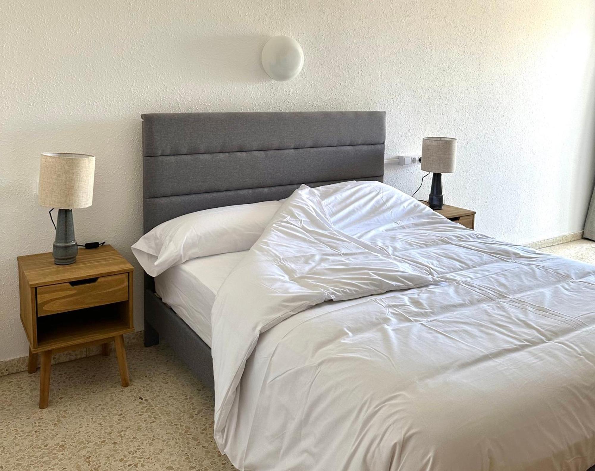 Hostal Solfina Palafolls Buitenkant foto